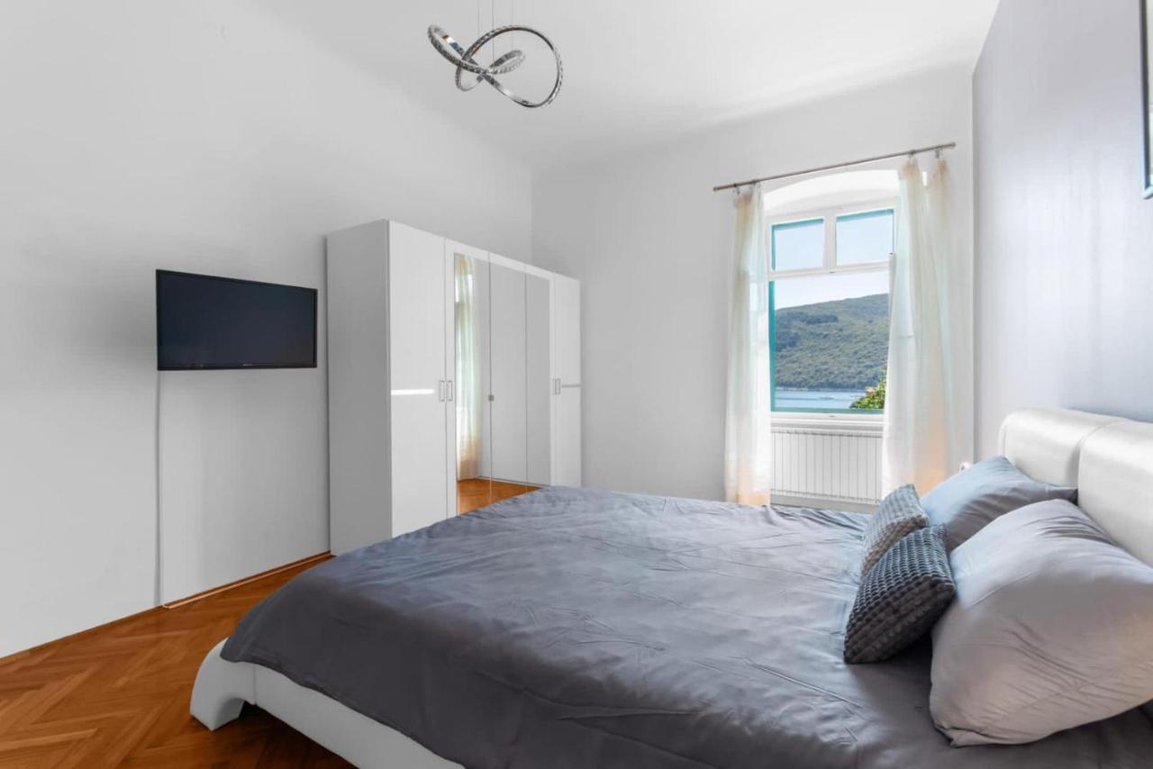 Apartmani Ella Rabac Exterior photo